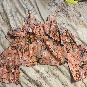 Gianni Bini cold shoulder blouse